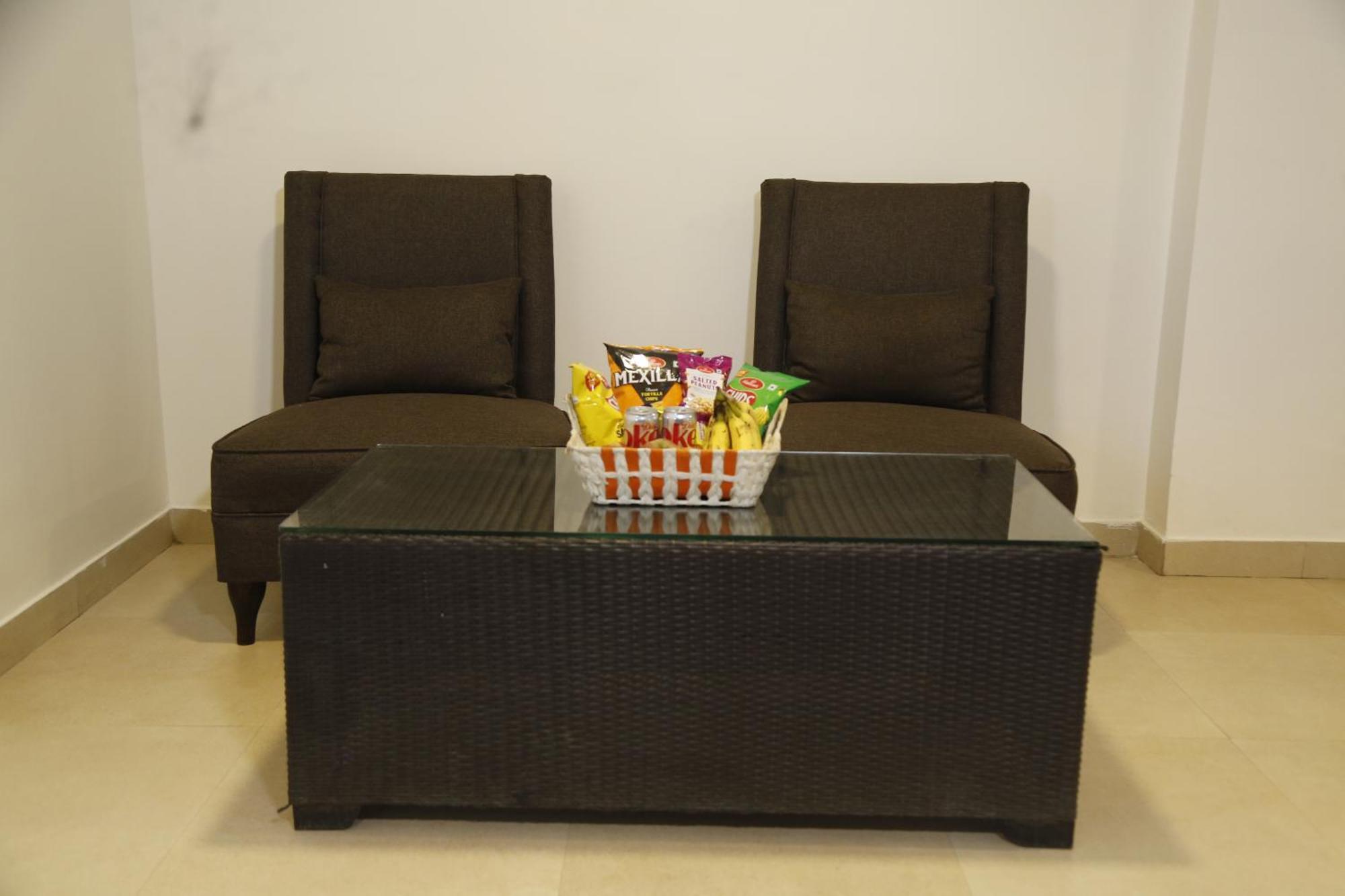 Virohaa Garden Hotel กาเซียบัด ภายนอก รูปภาพ