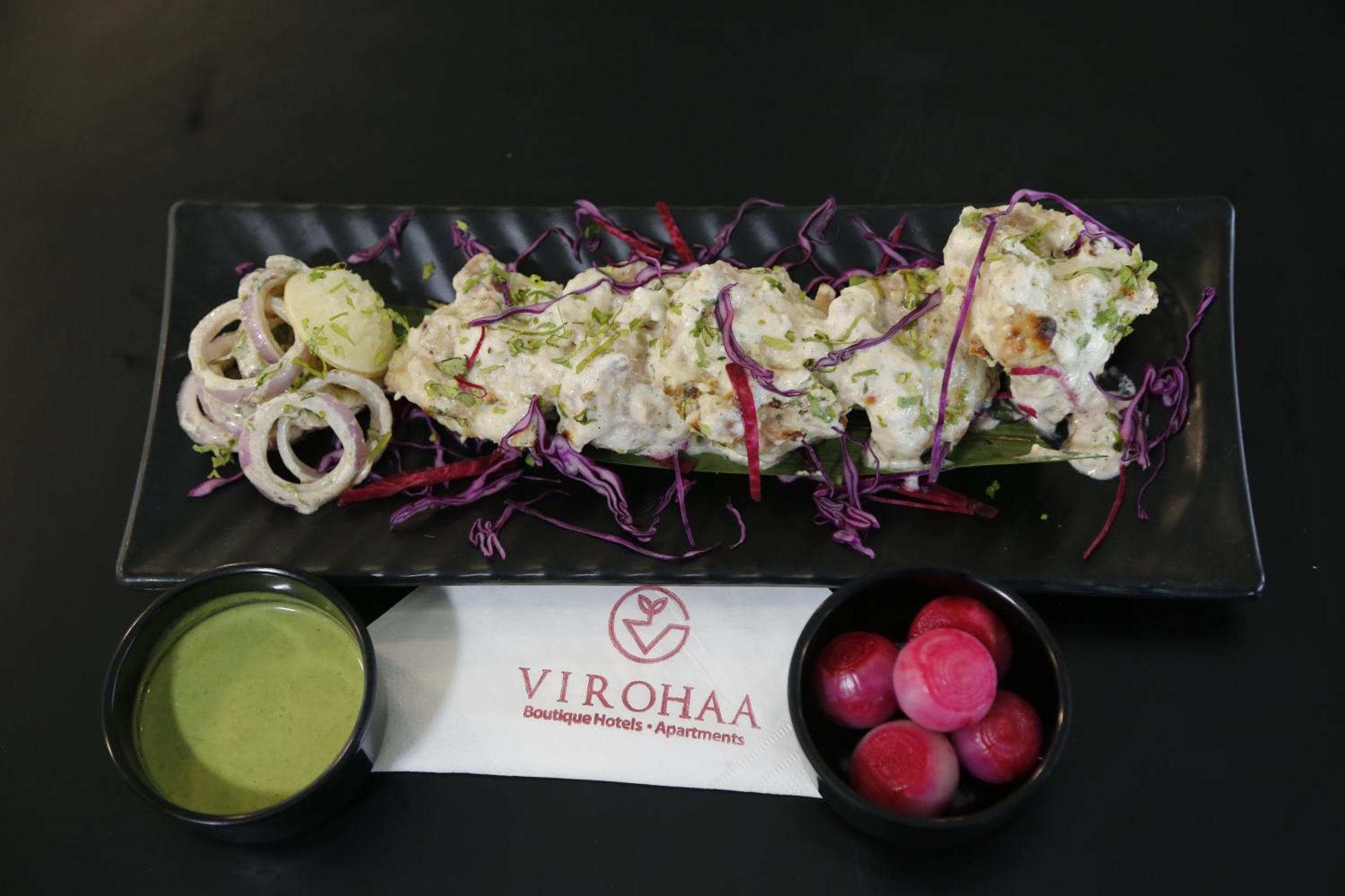 Virohaa Garden Hotel กาเซียบัด ภายนอก รูปภาพ