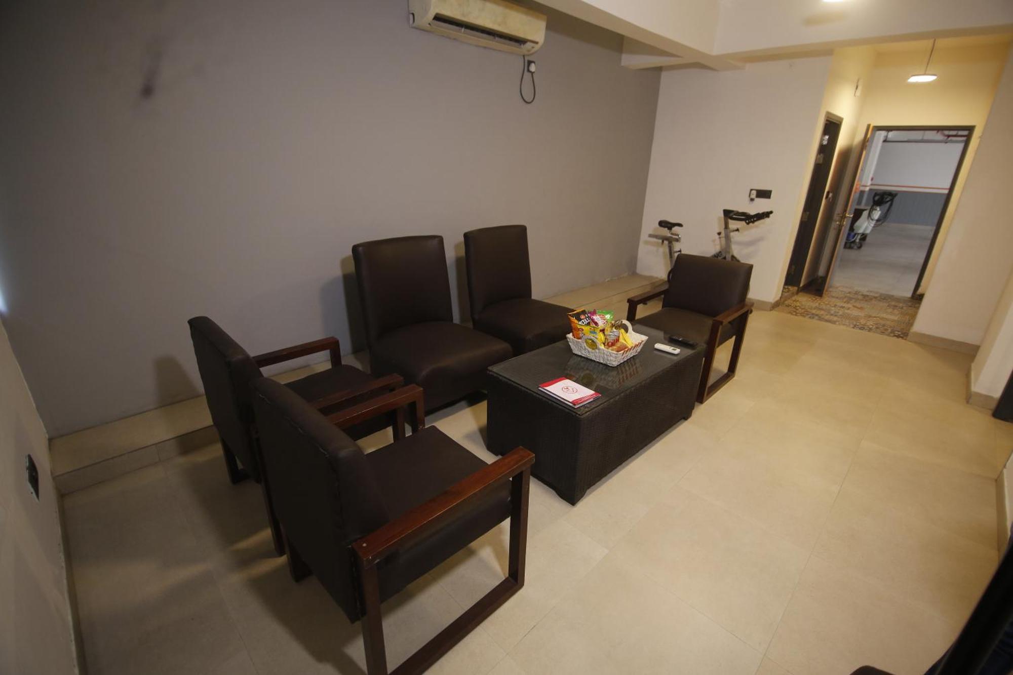 Virohaa Garden Hotel กาเซียบัด ภายนอก รูปภาพ