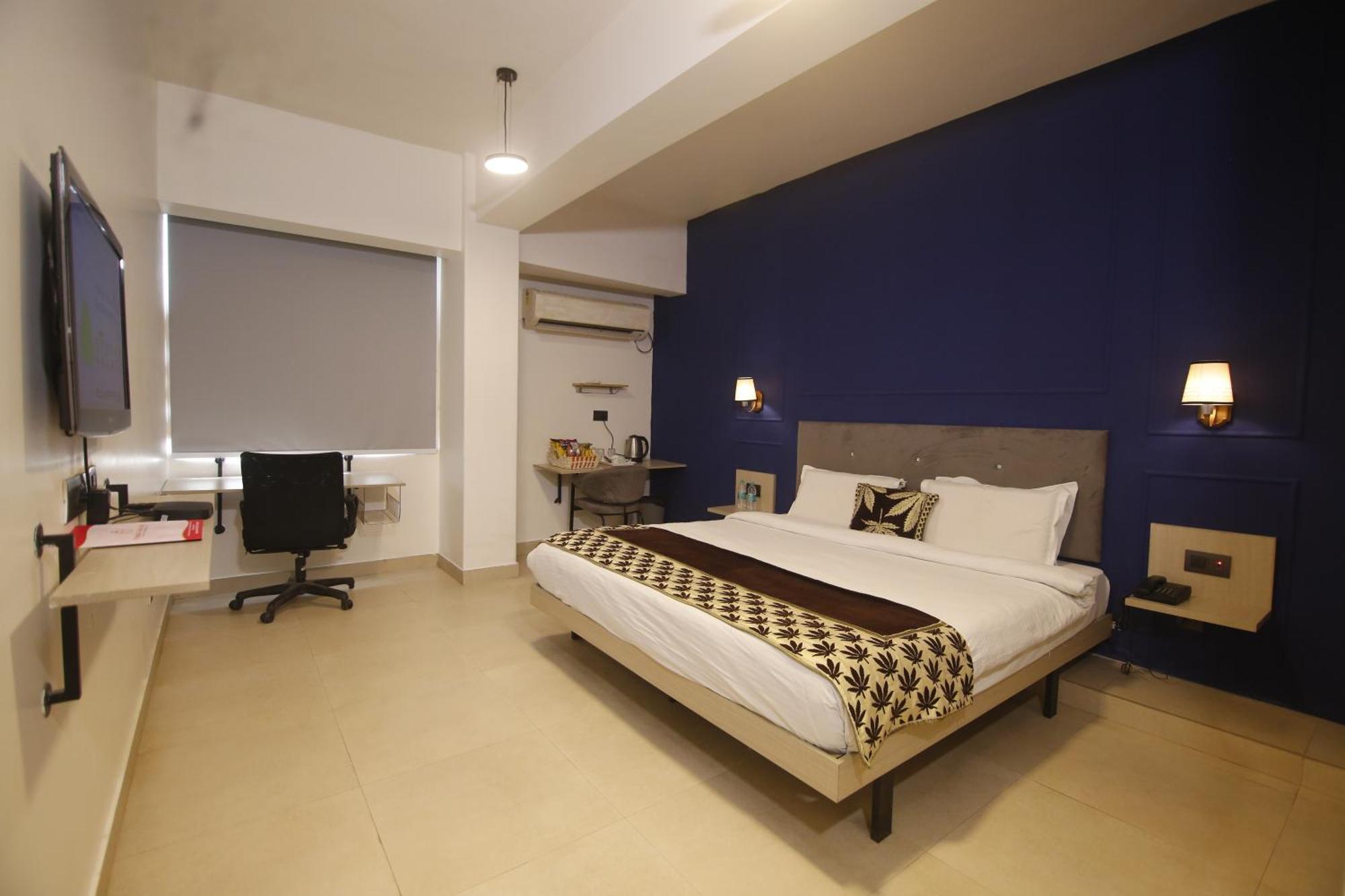 Virohaa Garden Hotel กาเซียบัด ภายนอก รูปภาพ